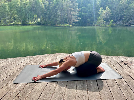 Yoga: Mehr als Bewegung — ein Weg zu innerer Balance und Stärke