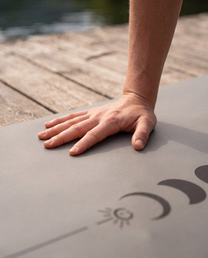 Nahaufnahme sicherer Grip der Movasana Yoga-Matte
